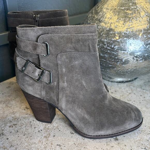 Gianni Bini Womens Brown Suede Leather Ankle Bootie Stacked 3 1/2" Heel Size 10 - Picture 1 of 5
